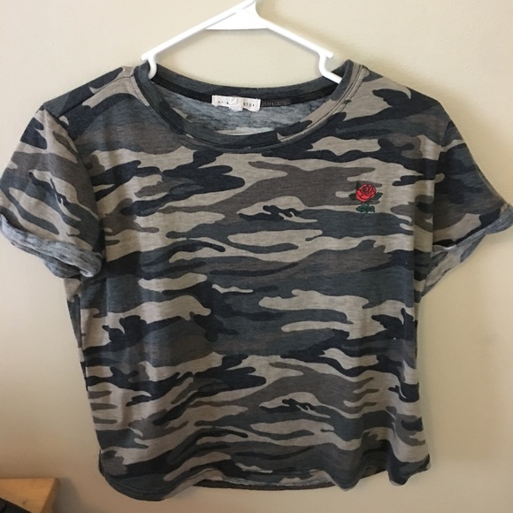 Rose camo Shirt - Picture 1 of 4
